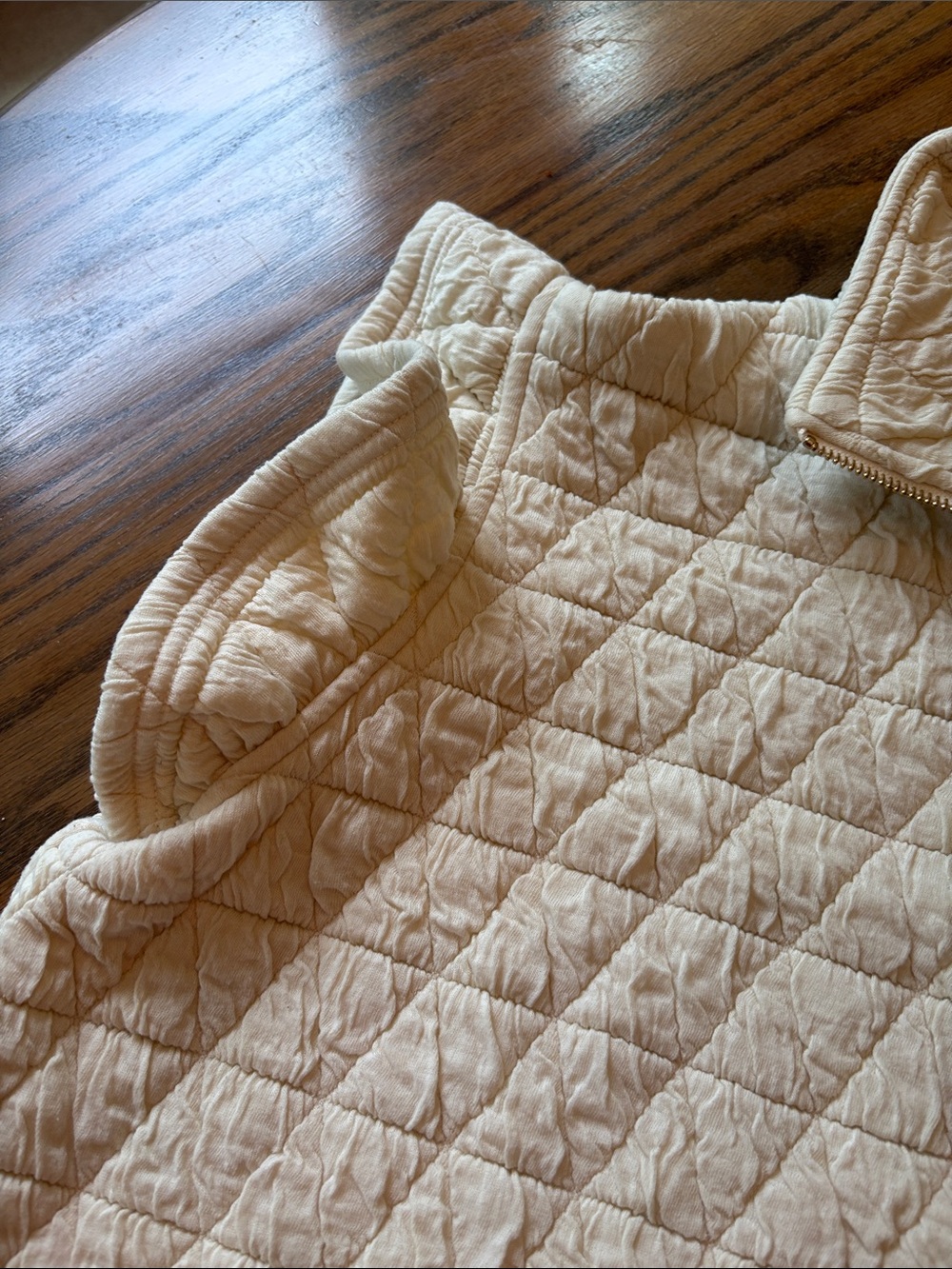 Sleeveless Quilted Mock-Neck Tunic in Cream - Picture 3 of 4